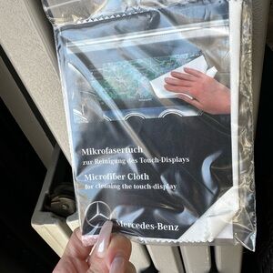 Mercedes-Benz Microfiber Cloth for Touch-Displays - White